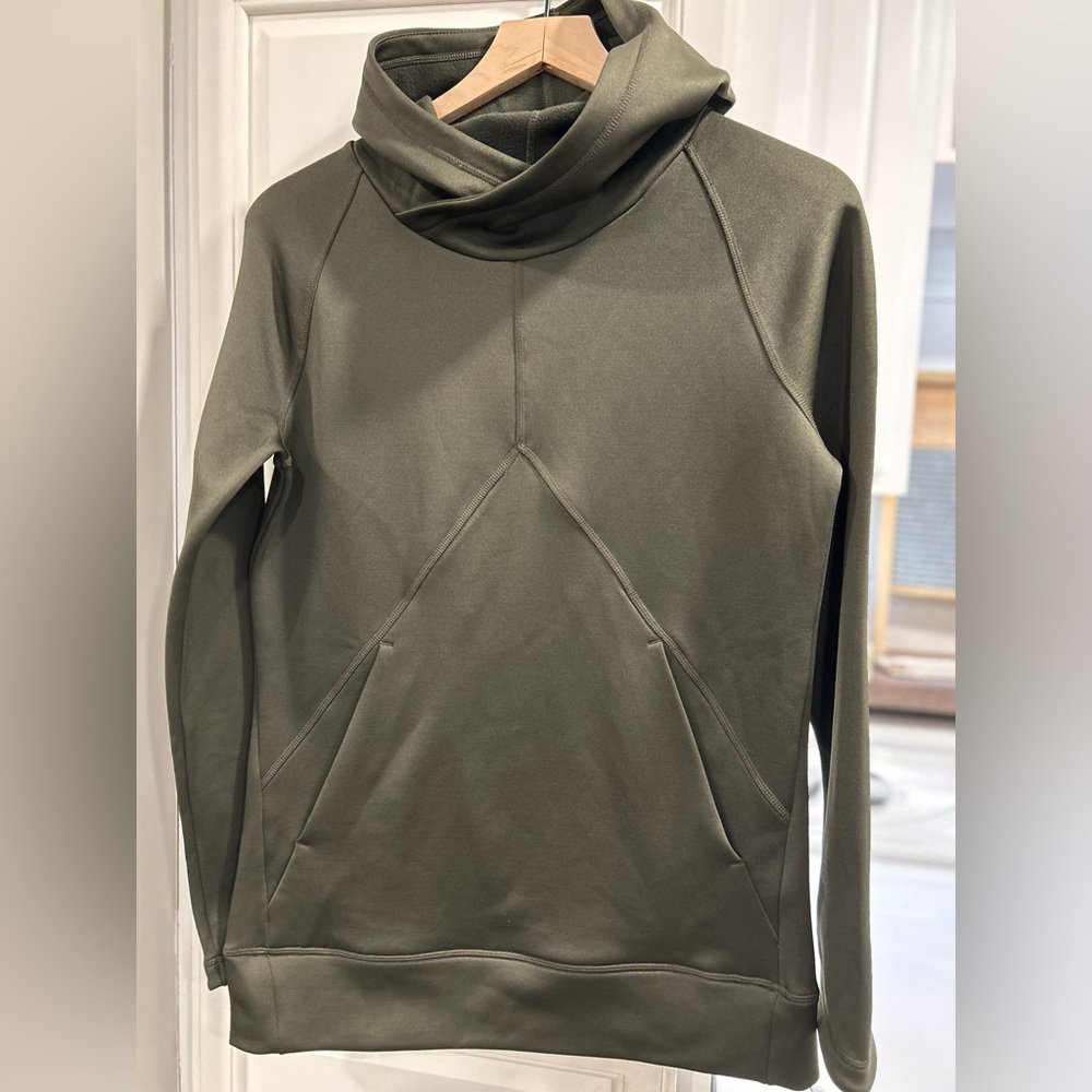 INDYGENA 
Kanto Pullover Hoodie - Women's S